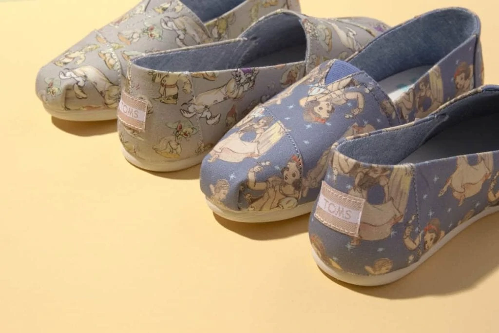 Deze schoenen moet elke Disney fan hebben. De Disney Prinsessen collectie van TOMS!