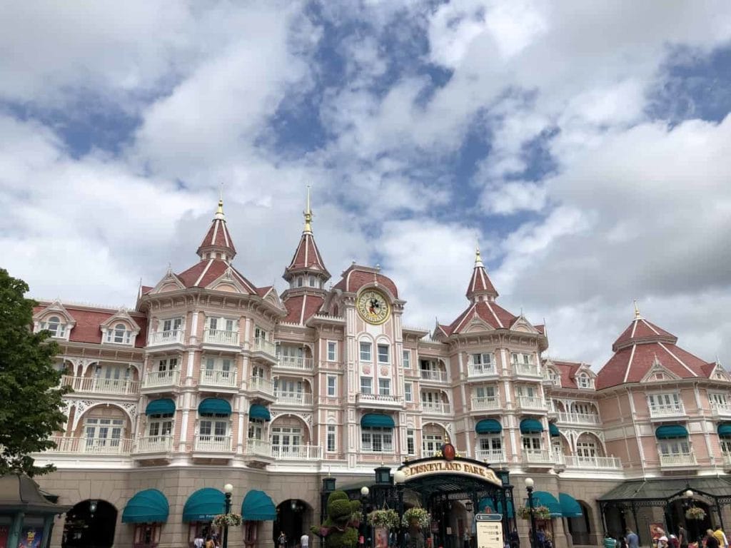 Extra Magic Time at Disneyland Paris: 6 things you need to know!