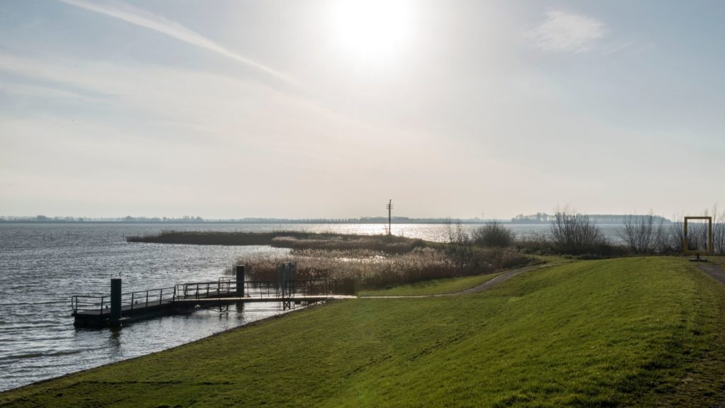 Rondje IJsselmeer fietsen: hoe ver is het? Plus beginpunt!