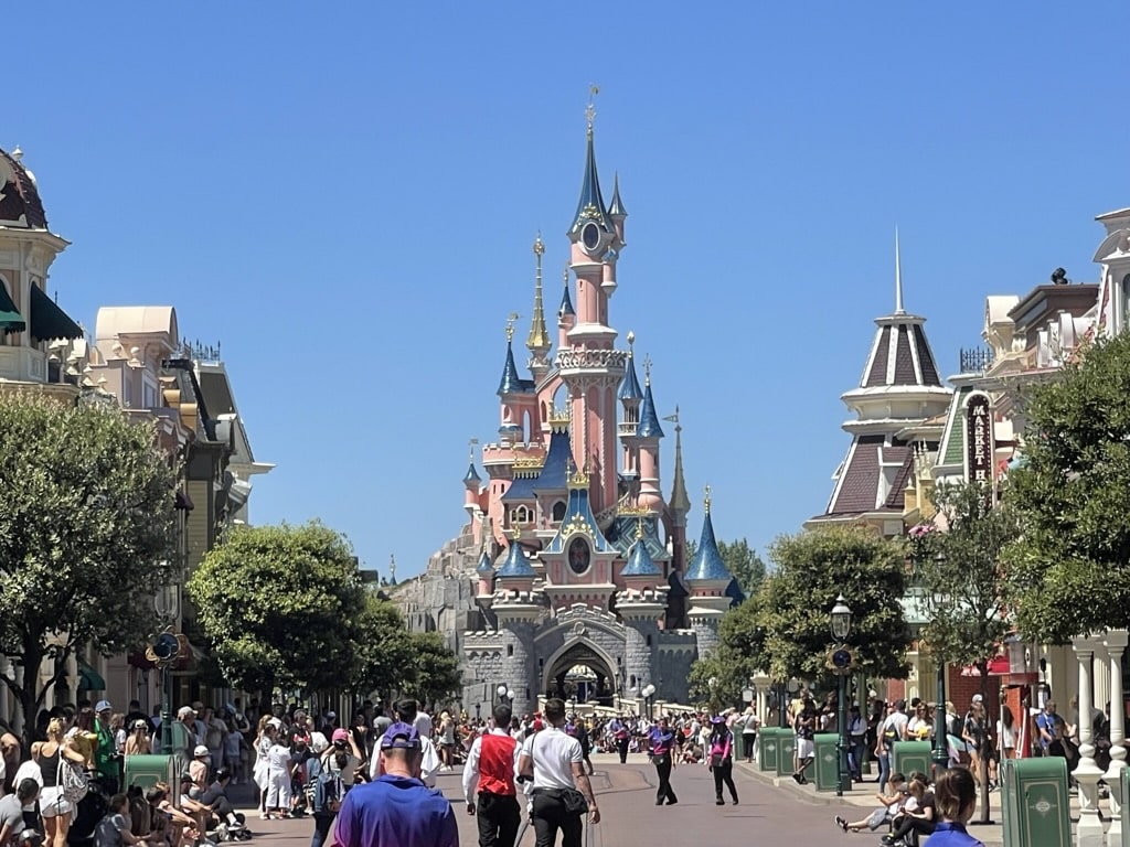Disneyland Paris drukte tijdens de zomer